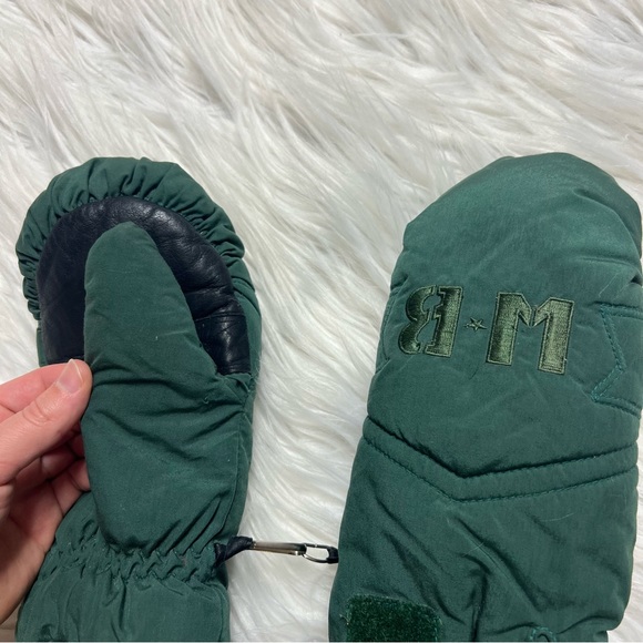 BOGNER Green Ski Mittens - Picture 4 of 5